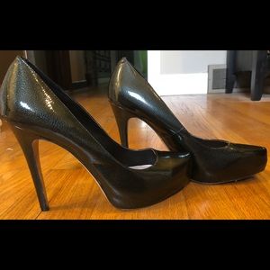 Vince Camuto heels, grey shimmer!